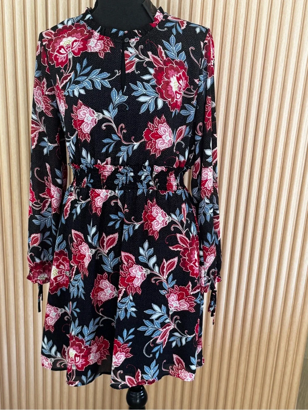 LOFT Long-Sleeve Floral Fit-and-Flare Dress with Red & Pink Blooms Size 4